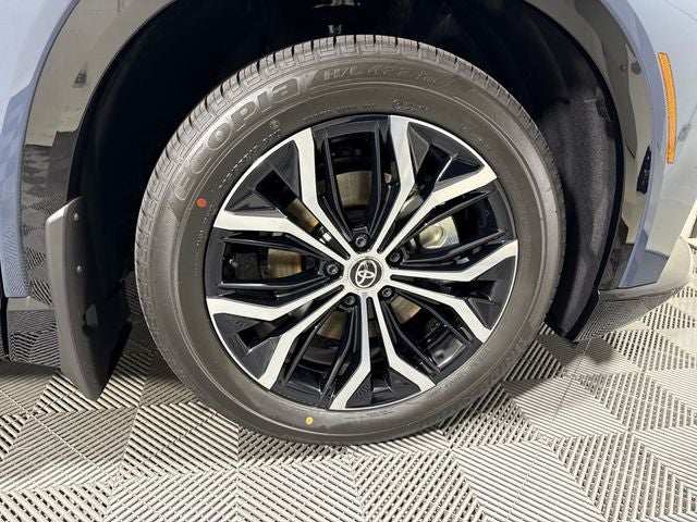 2026 Toyota Toyota Crown Signia XLE
