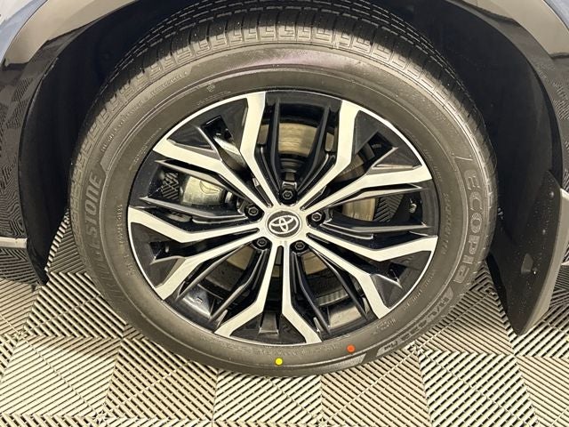 2026 Toyota Toyota Crown Signia XLE