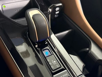 2025 Toyota Toyota Crown Signia XLE