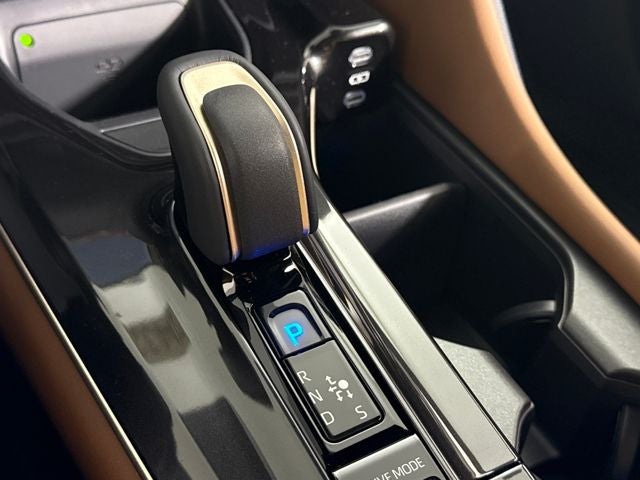 2025 Toyota Toyota Crown Signia XLE