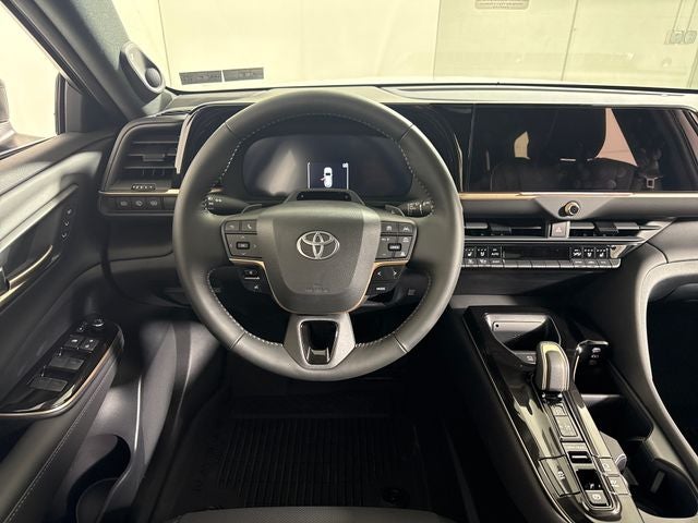 2026 Toyota Toyota Crown Signia Limited