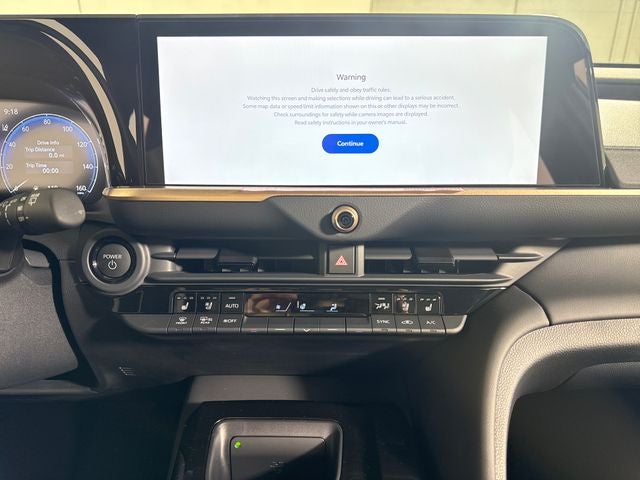 2026 Toyota Toyota Crown Signia Limited