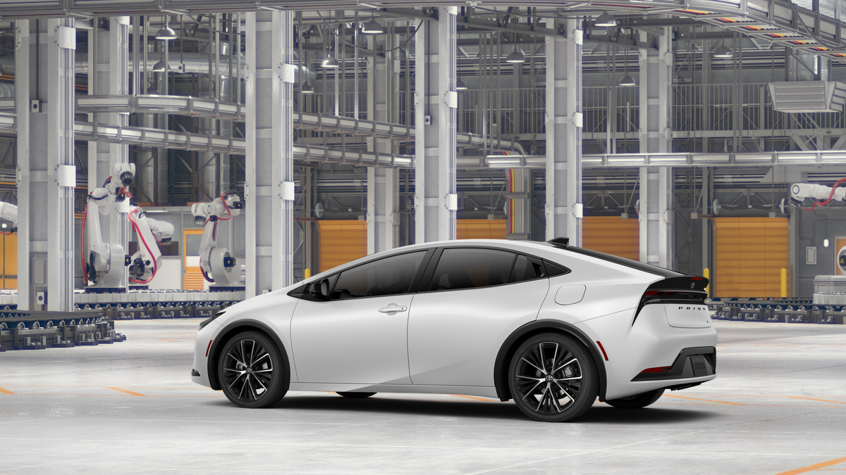 2027 Toyota Prius XLE