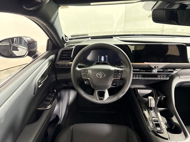 2026 Toyota Toyota Crown Platinum