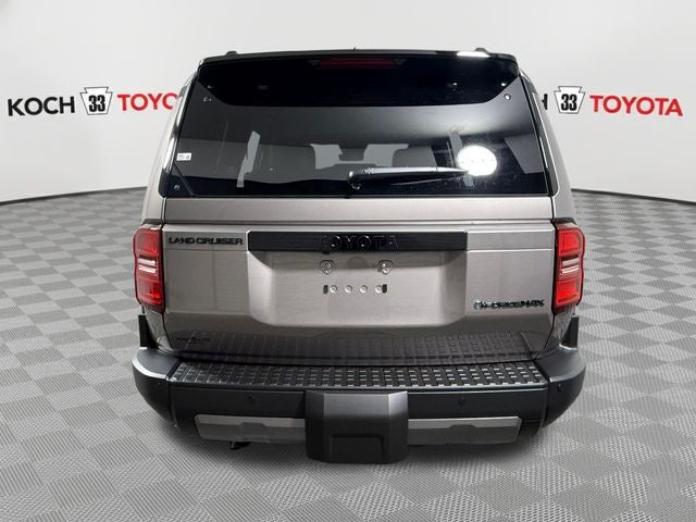 2027 Toyota Land Cruiser Base