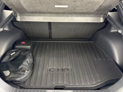 2026 Toyota C-HR SE