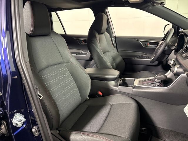 2025 Toyota RAV4 Plug-in Hybrid SE