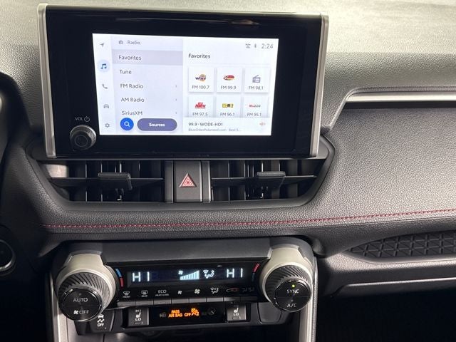 2025 Toyota RAV4 Plug-in Hybrid SE