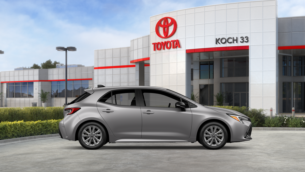 2027 Toyota Corolla Hatchback SE