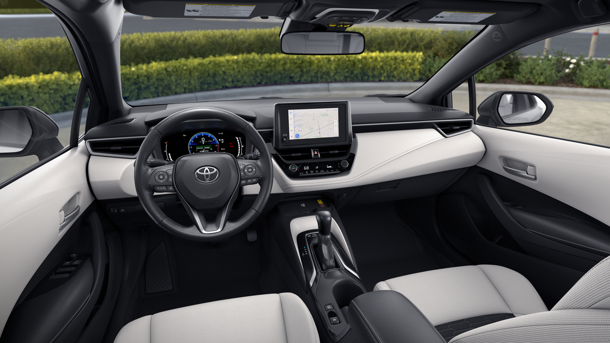 2027 Toyota Corolla Hatchback SE