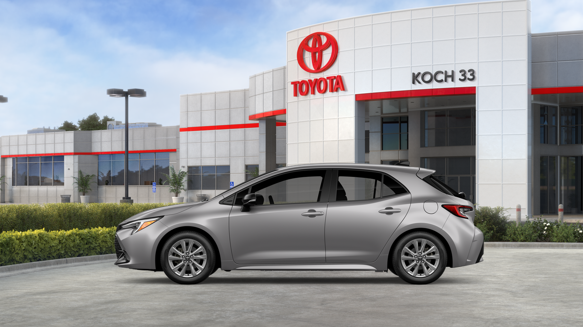2027 Toyota Corolla Hatchback SE